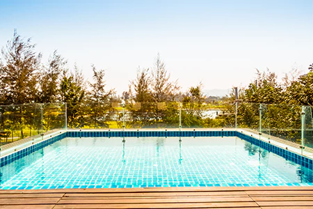 Cost of Glass Pool Fence Repair in Merritt Island, FL